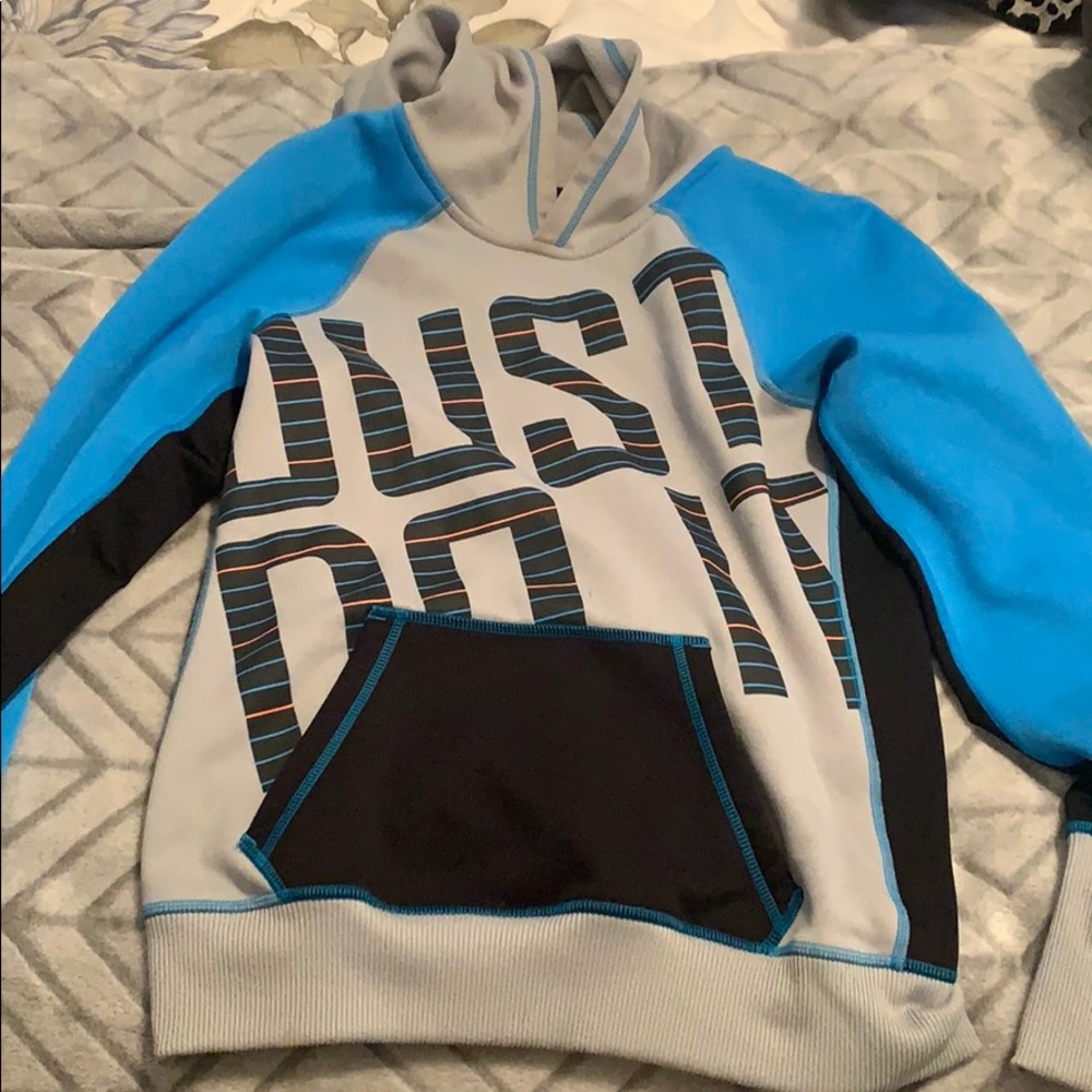 Nike therma-fit hoodie size small